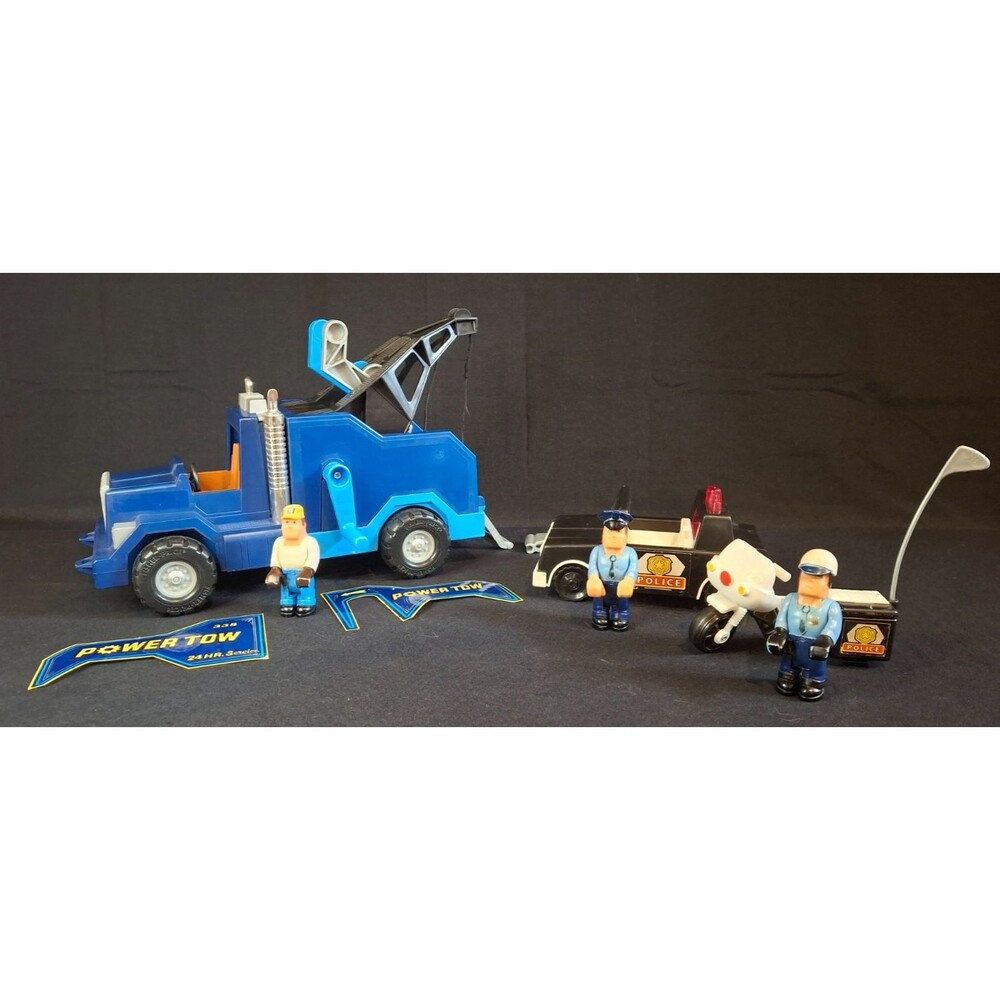 Vintage 1981-1982 Fisher Price Police & Husky Helpers Power Tow Truck Lot-Works